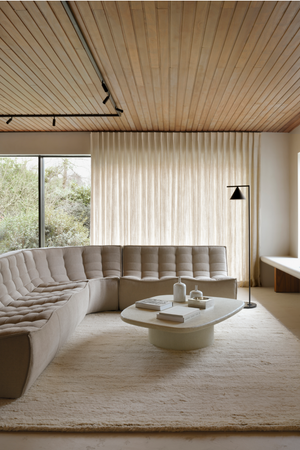   White Pebble-Shaped Coffee Table | Oroa.com