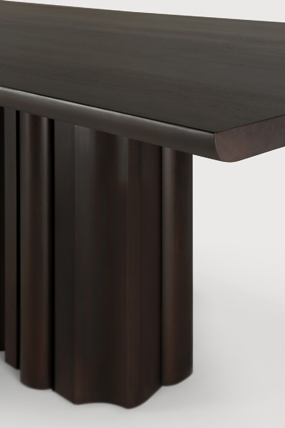   Mahogany Dining Table | Oroa.com