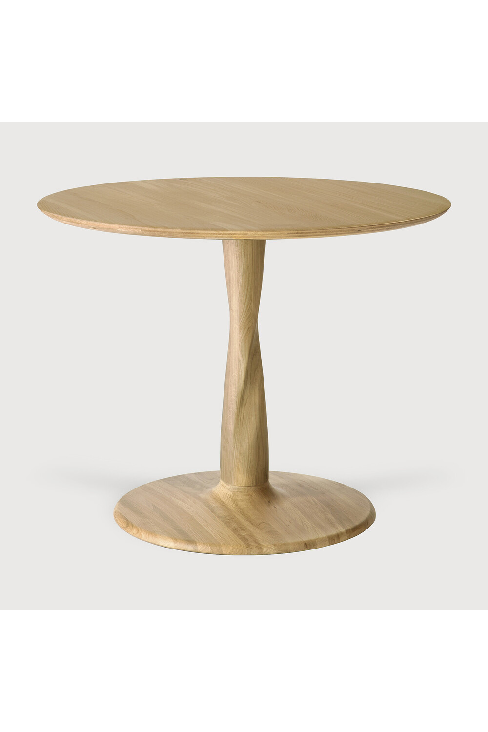   Solid Oak Pedestal Dining Table | Oroa.com
