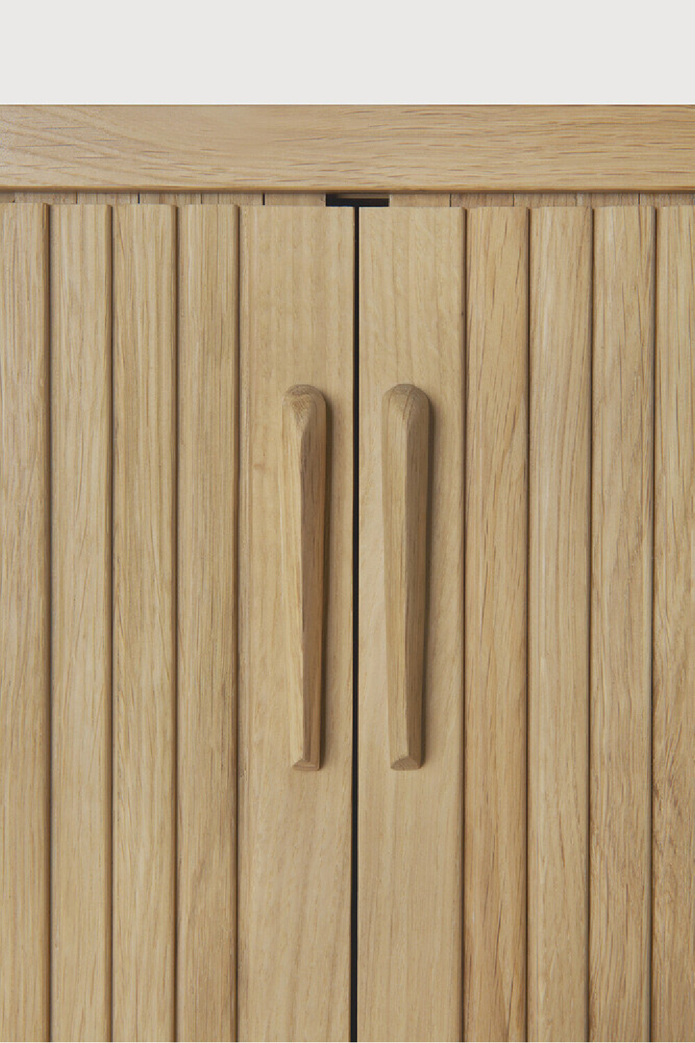   Sliding Door Oak Sideboard | Oroa.com