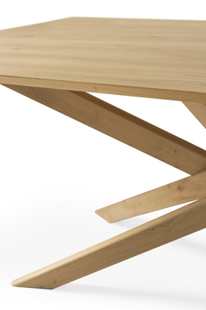   Rectangular Oak Dining Table | Oroa.com