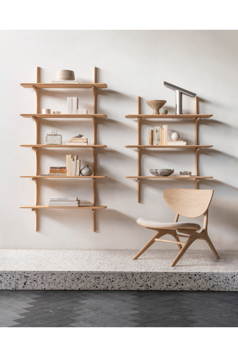   Upholstered Curved Lounge Chair | Oroa.com