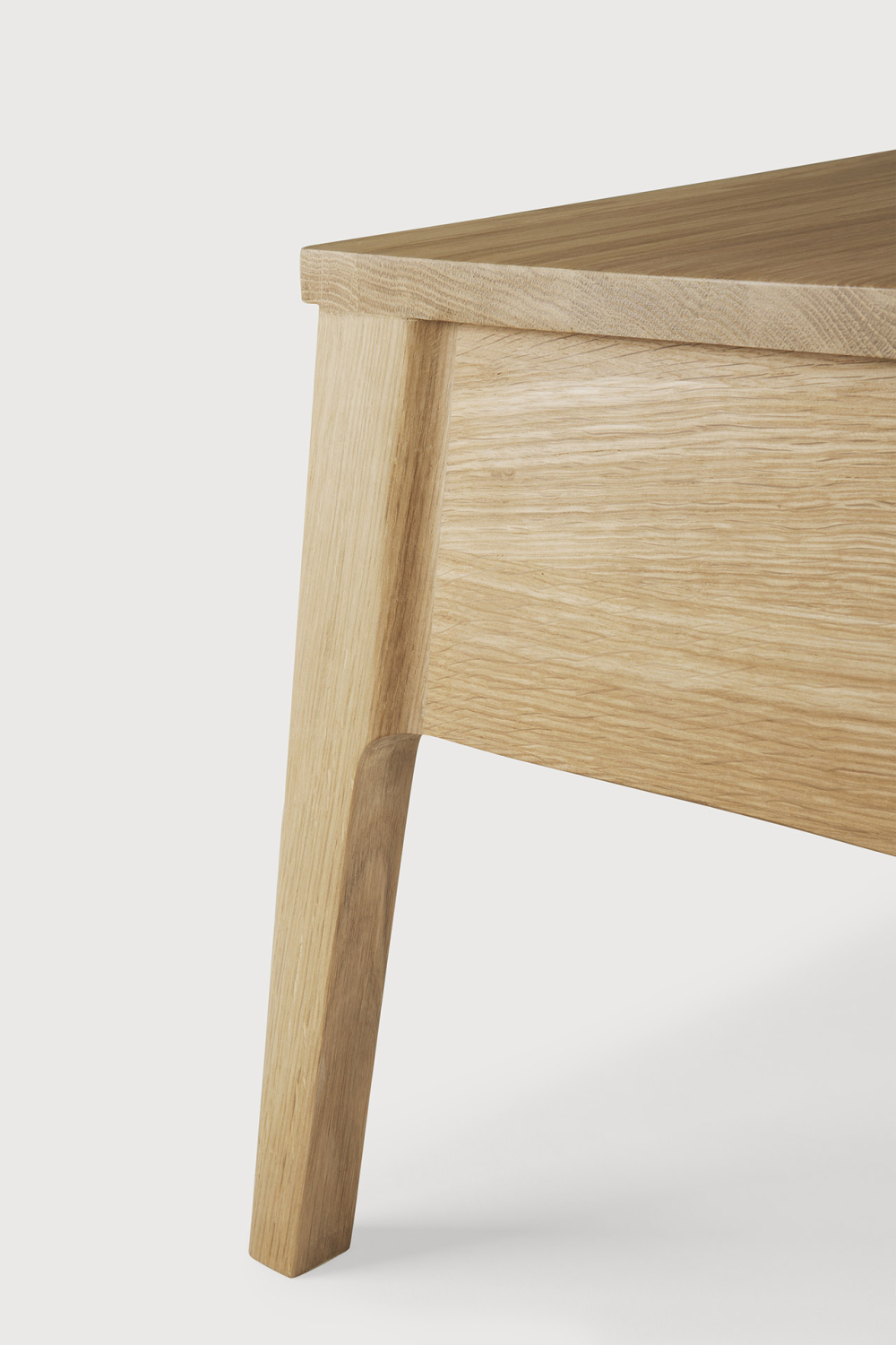   Oak Bedside Table | Oroa.com