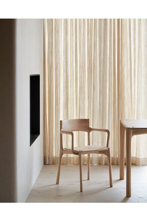   Sleek Handcrafted Dining Chair | Oroa.com