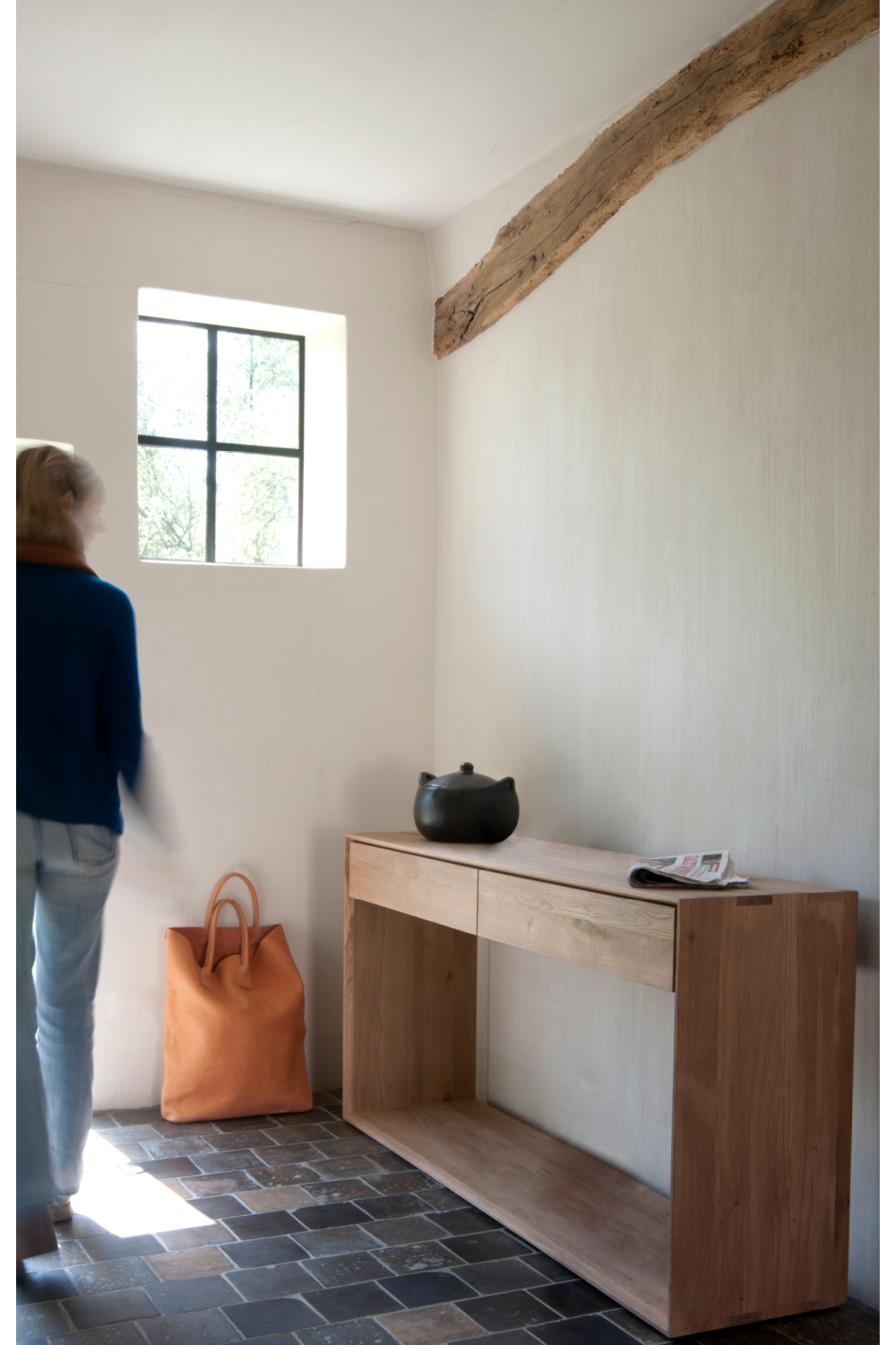   Oak 2-Drawer Console Table | Oroa.com