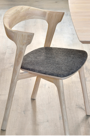  Cushioned Scandinavian Dining Chair | Oroa.com