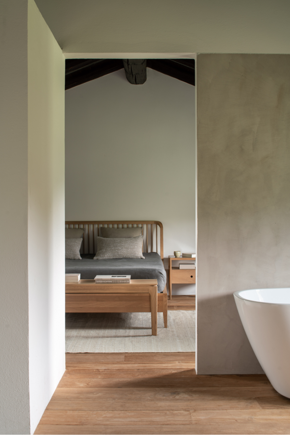   Oiled Oak Bench | Oroa.com