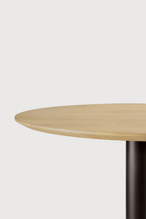   Round Pedestal Dining Table | Oroa.com