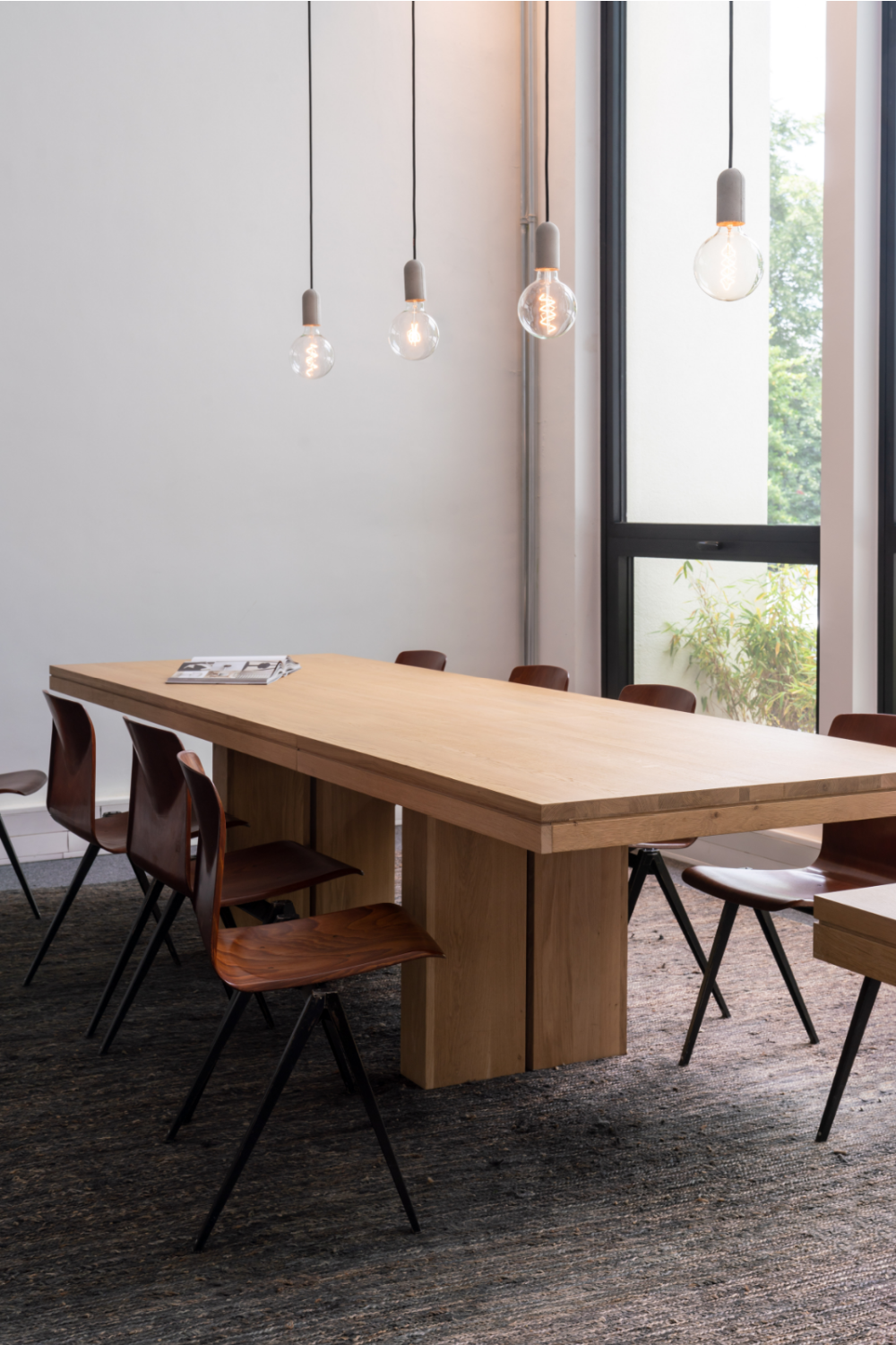   Scandinavian Extendable Dining Table | Oroa.com