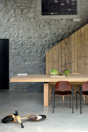   Scandinavian Extendable Dining Table | Oroa.com