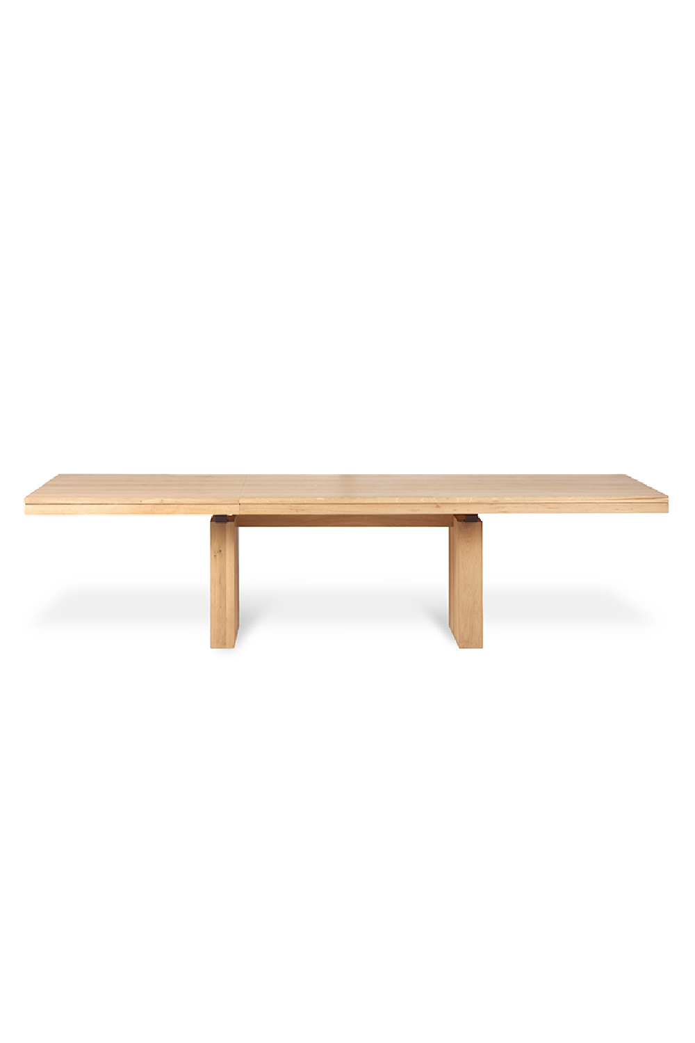   Scandinavian Extendable Dining Table | Oroa.com