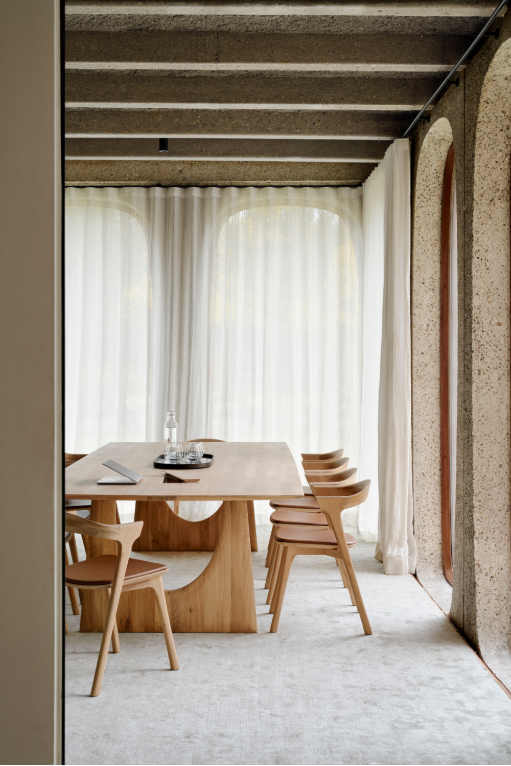   Natural Oak Meeting Table | Oroa.com