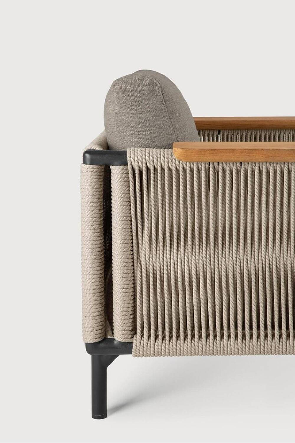   Woven Cord Outdoor Lounge Chair | Oroa.com