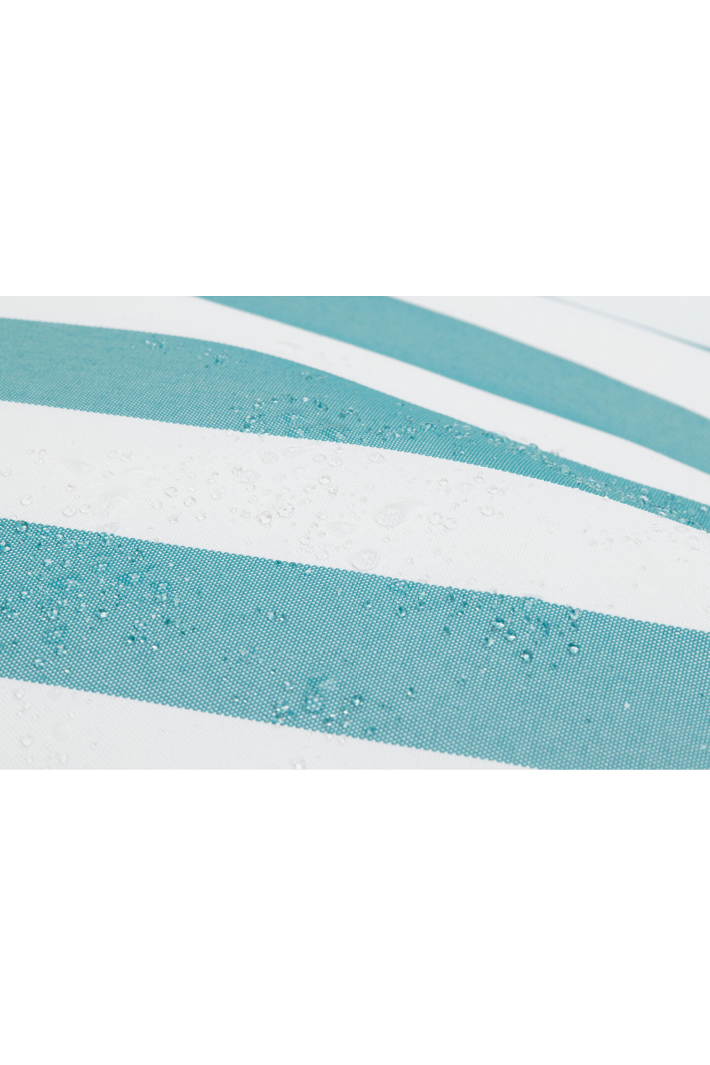   Olefin Fabric Water Lounger | Oroa.com