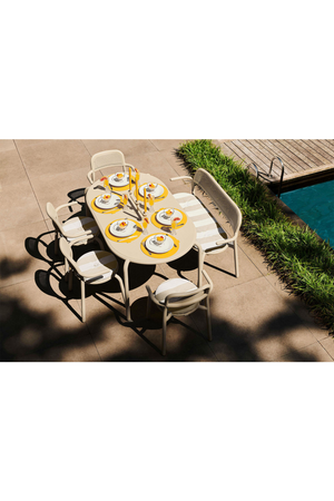   Contemporary Outdoor Dining Table | Oroa.com
