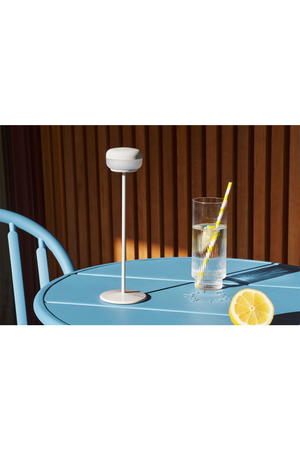   Outdoor Metal Floor Lamp | Oroa.com