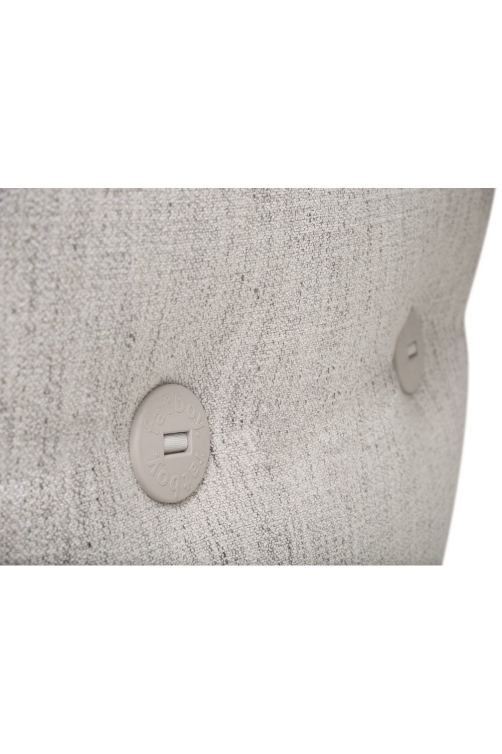   Back-Buttoned Modern Easy Chair | Oroa.com