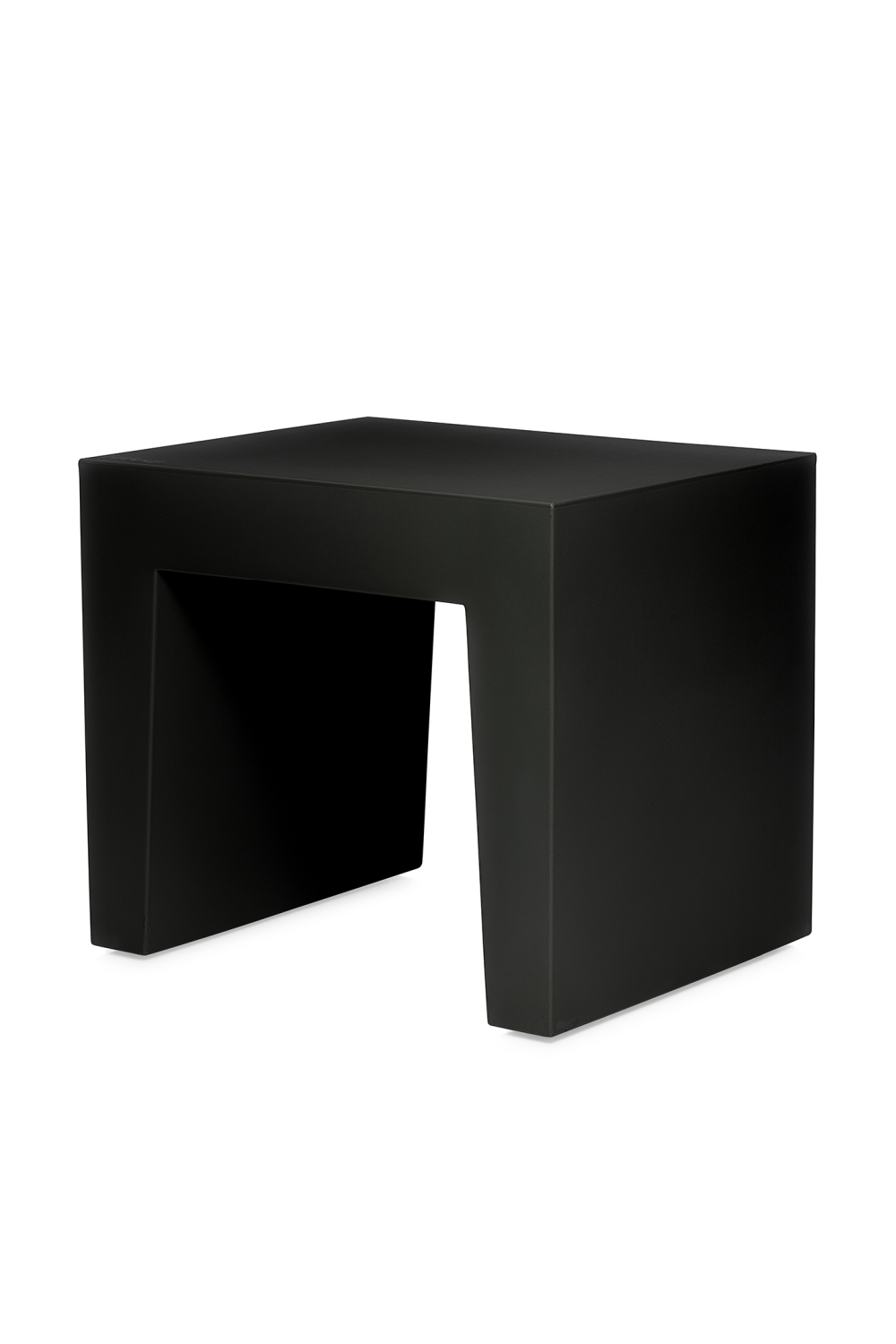   Minimalist Outdoor Stool | Oroa.com