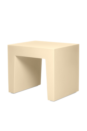   Minimalist Outdoor Stool | Oroa.com