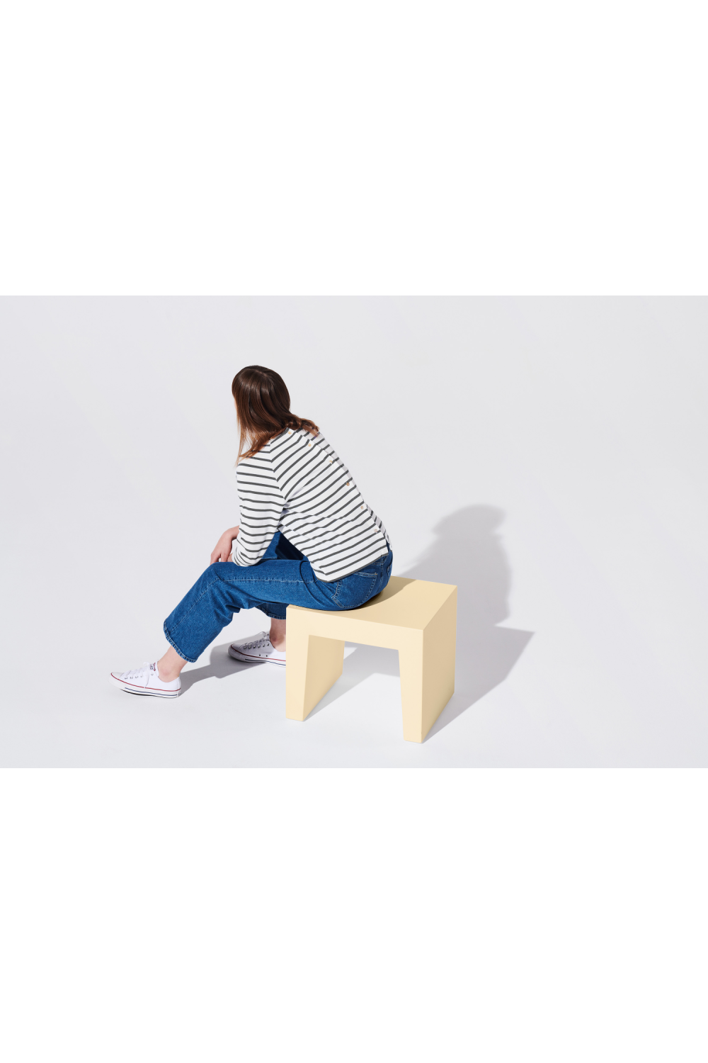  Minimalist Outdoor Stool | Oroa.com