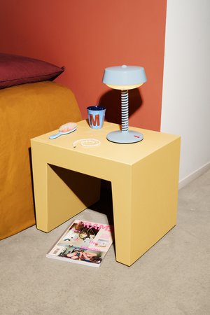   Minimalist Outdoor Stool | Oroa.com