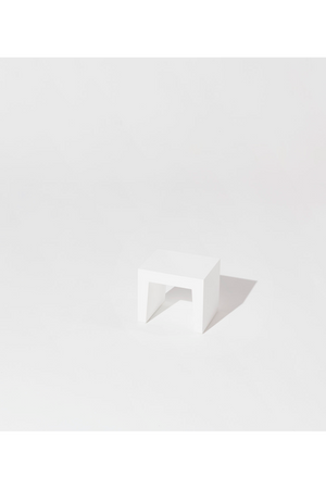   Minimalist Outdoor Stool | Oroa.com