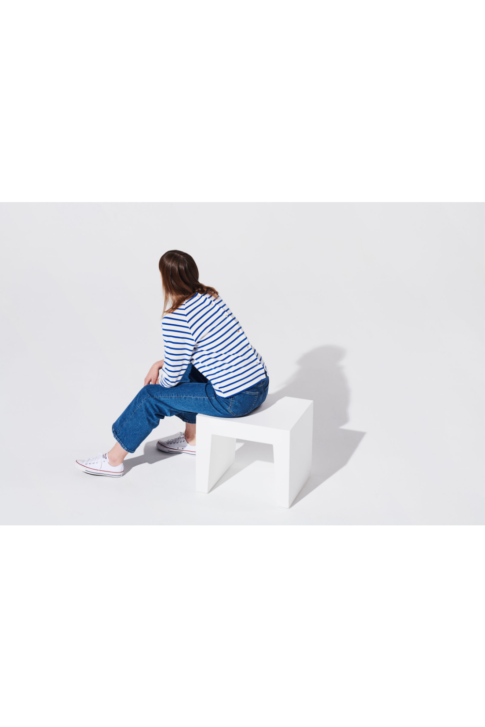   Minimalist Outdoor Stool | Oroa.com