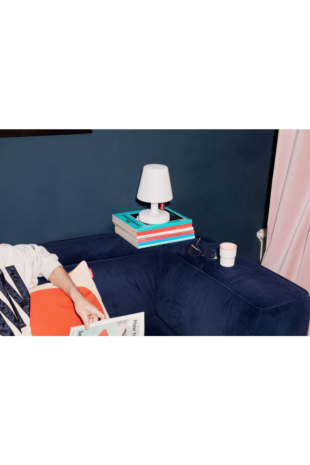   White Minimalist Table Lamp | Oroa.com