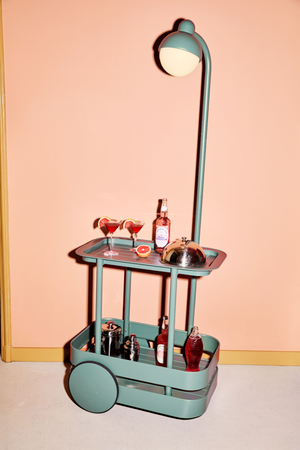   Outdoor Lighted Bar Cart | Oroa.com
