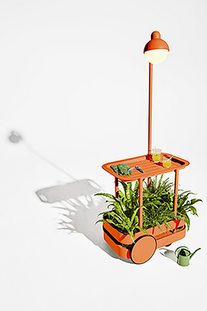   Outdoor Lighted Bar Cart | Oroa.com