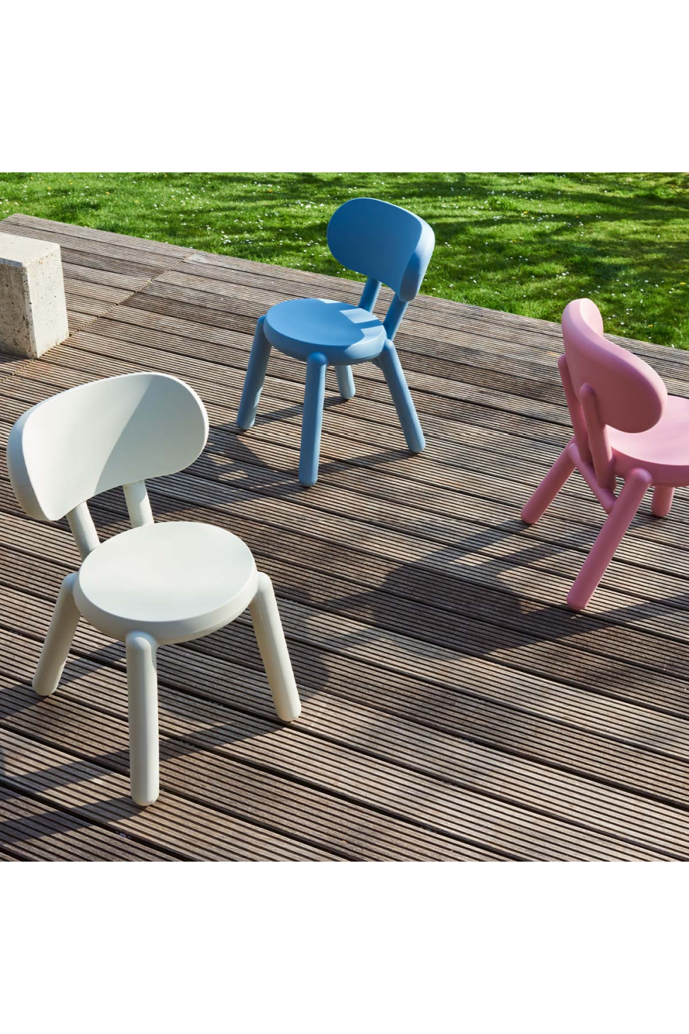   Modern Molded Chair | Oroa.com