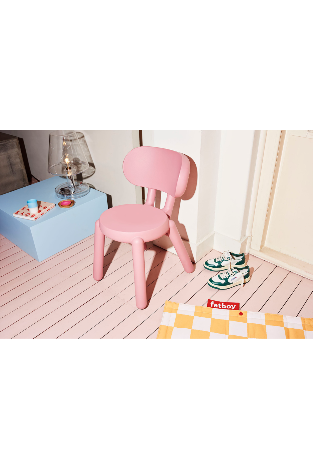   Modern Molded Chair | Oroa.com
