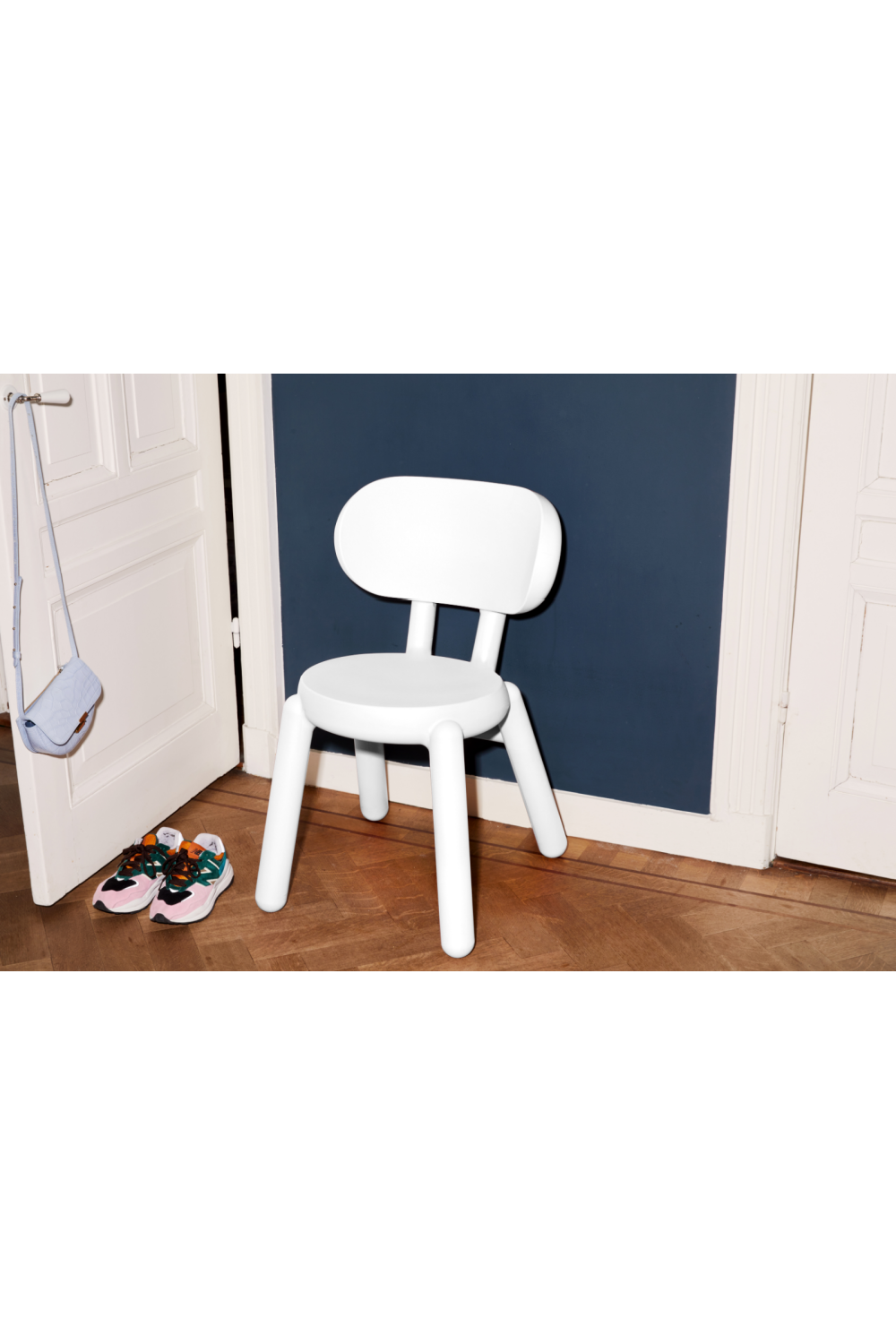   Modern Molded Chair | Oroa.com