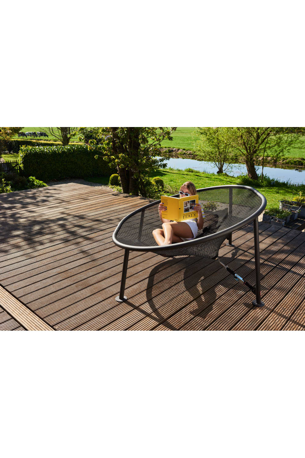   Knitted Net Lounger | Oroa.com