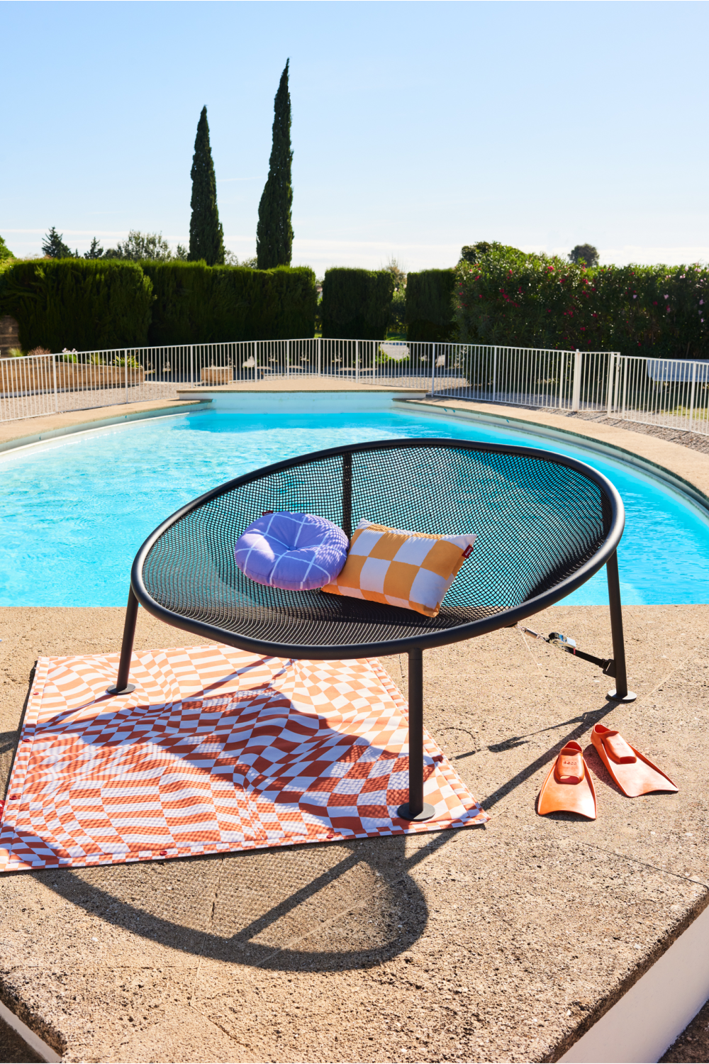   Knitted Net Lounger | Oroa.com