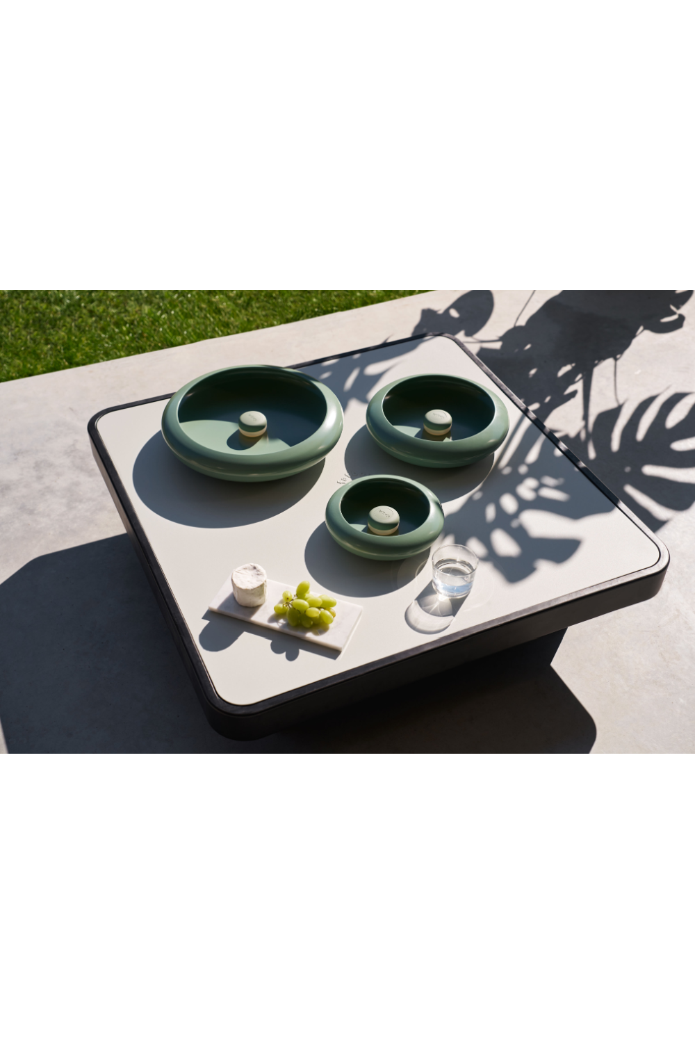   Round Outdoor Lamp Bowl Set (3) | Oroa.com
