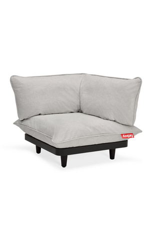   Minimalist Outdoor Corner Seat | Oroa.com