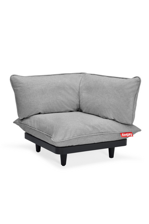   Minimalist Outdoor Corner Seat | Oroa.com
