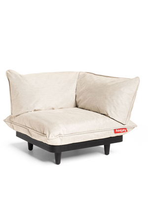   Minimalist Outdoor Corner Seat | Oroa.com