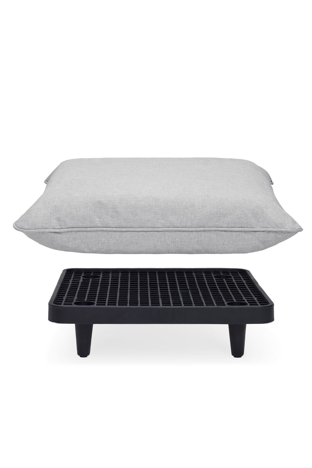   Minimalist Outdoor Hocker | Oroa.com