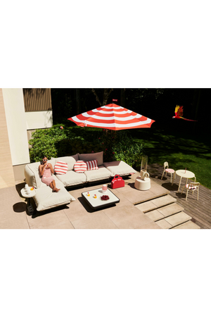   Minimalist Outdoor Hocker | Oroa.com