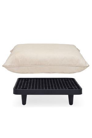   Minimalist Outdoor Hocker | Oroa.com