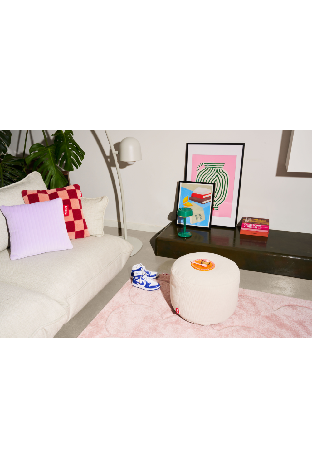   Round Ribcord Pouf | Oroa.com