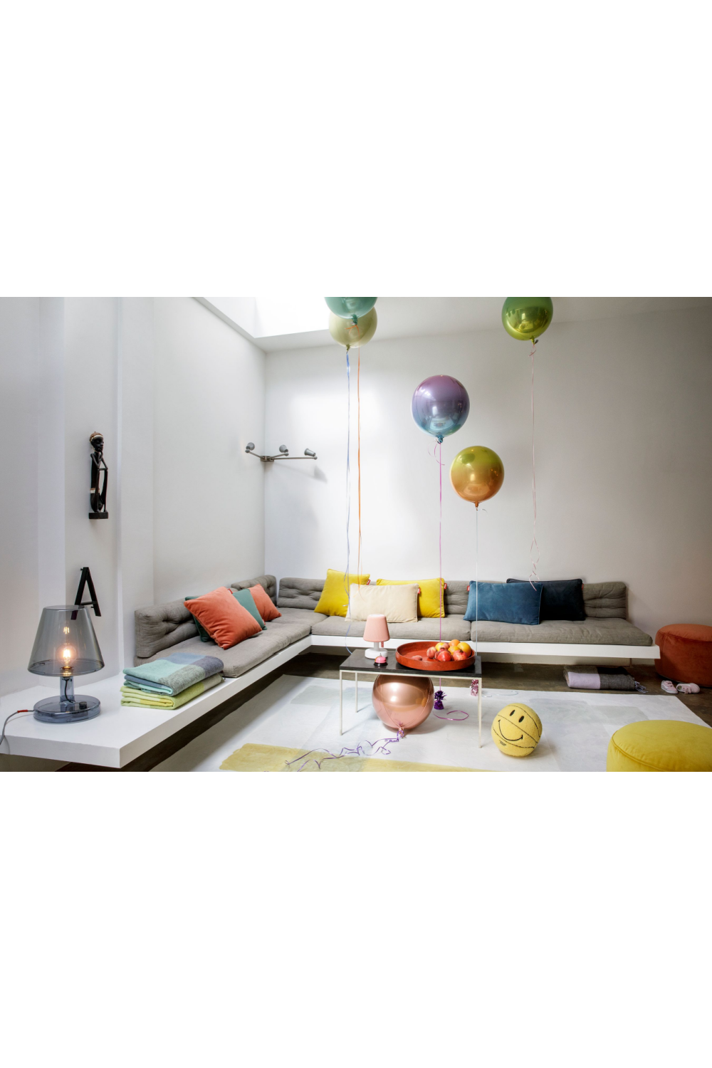   Velvet Upholstered Pouf | Oroa.com