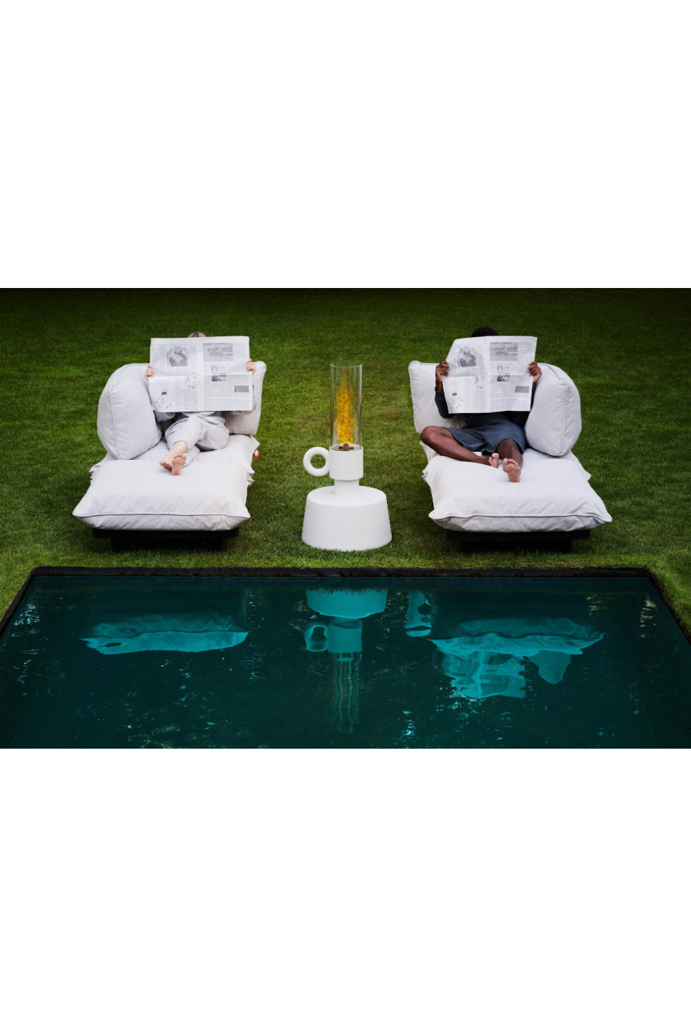   Modern Minimalist Outdoor Seat | Oroa.com