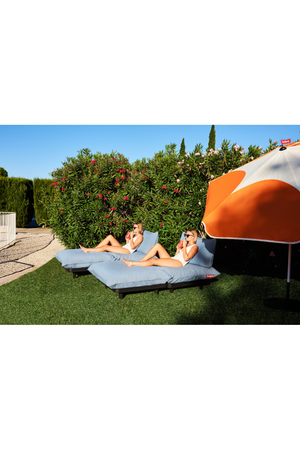   Modern Minimalist Outdoor Seat | Oroa.com