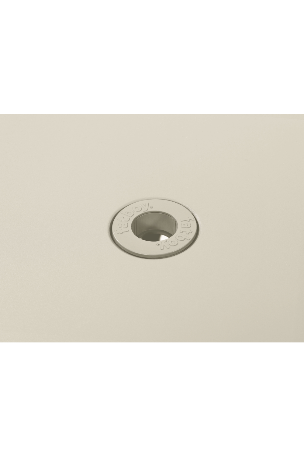   Contemporary Outdoor Dining Table | Oroa.com
