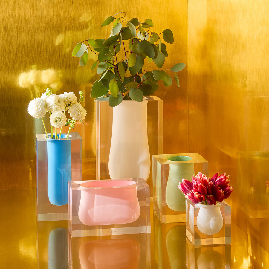   Acrylic Cube Scoop Vase | Oroa.com
