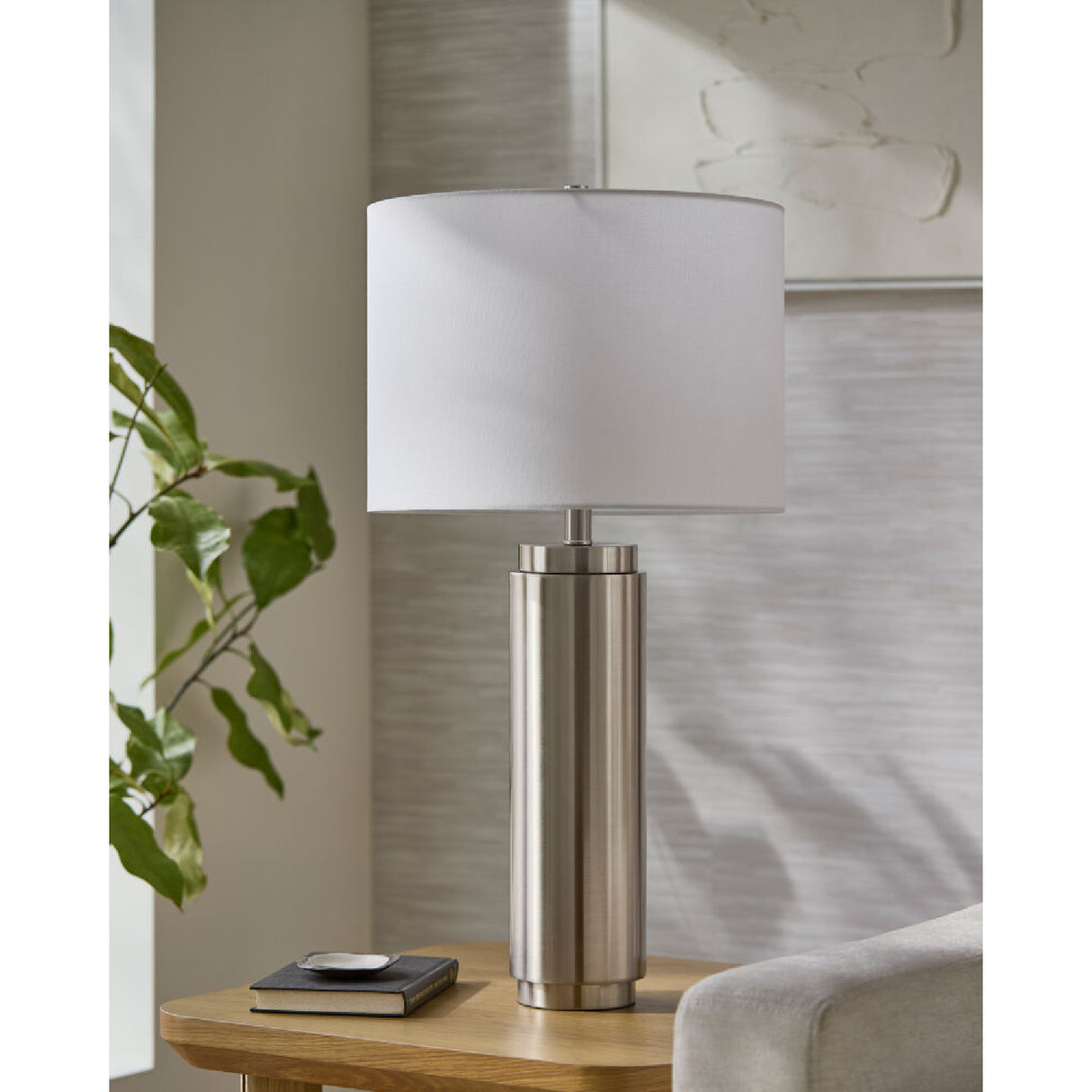   Modern European furniture - Metallic Finish Accent Table Lamp - www.oroa.com | Oroa.com