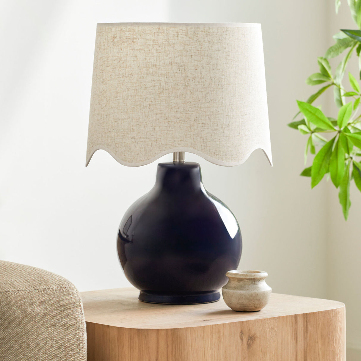   Modern European furniture - Wavy Edge Accent Table Lamp - www.oroa.com | Oroa.com